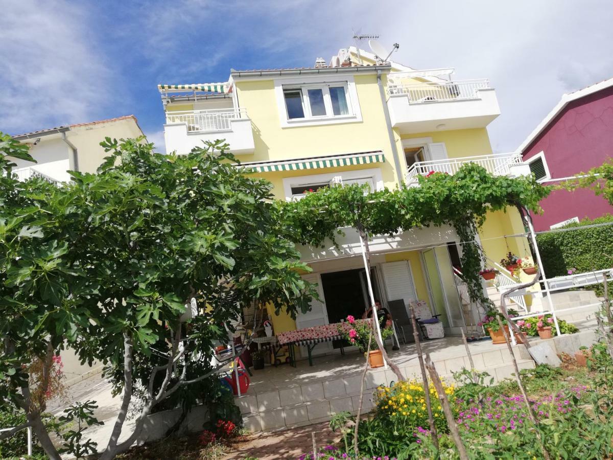 Apartmani Marija Primosten Exterior photo